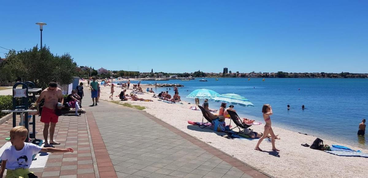Abc Apartmani Врси Экстерьер фото